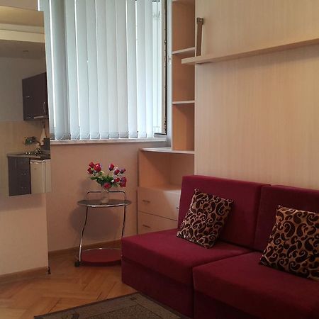 Apartment On Rustaveli Avenue Tbiliszi Kültér fotó