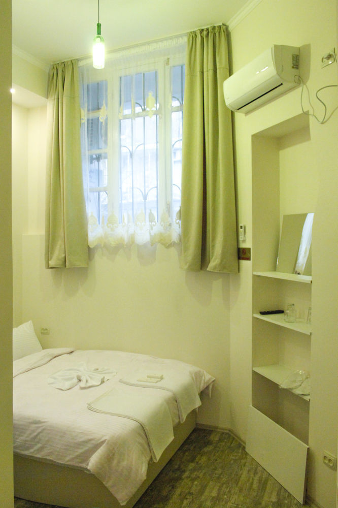 Apartment On Rustaveli Avenue Tbiliszi Kültér fotó