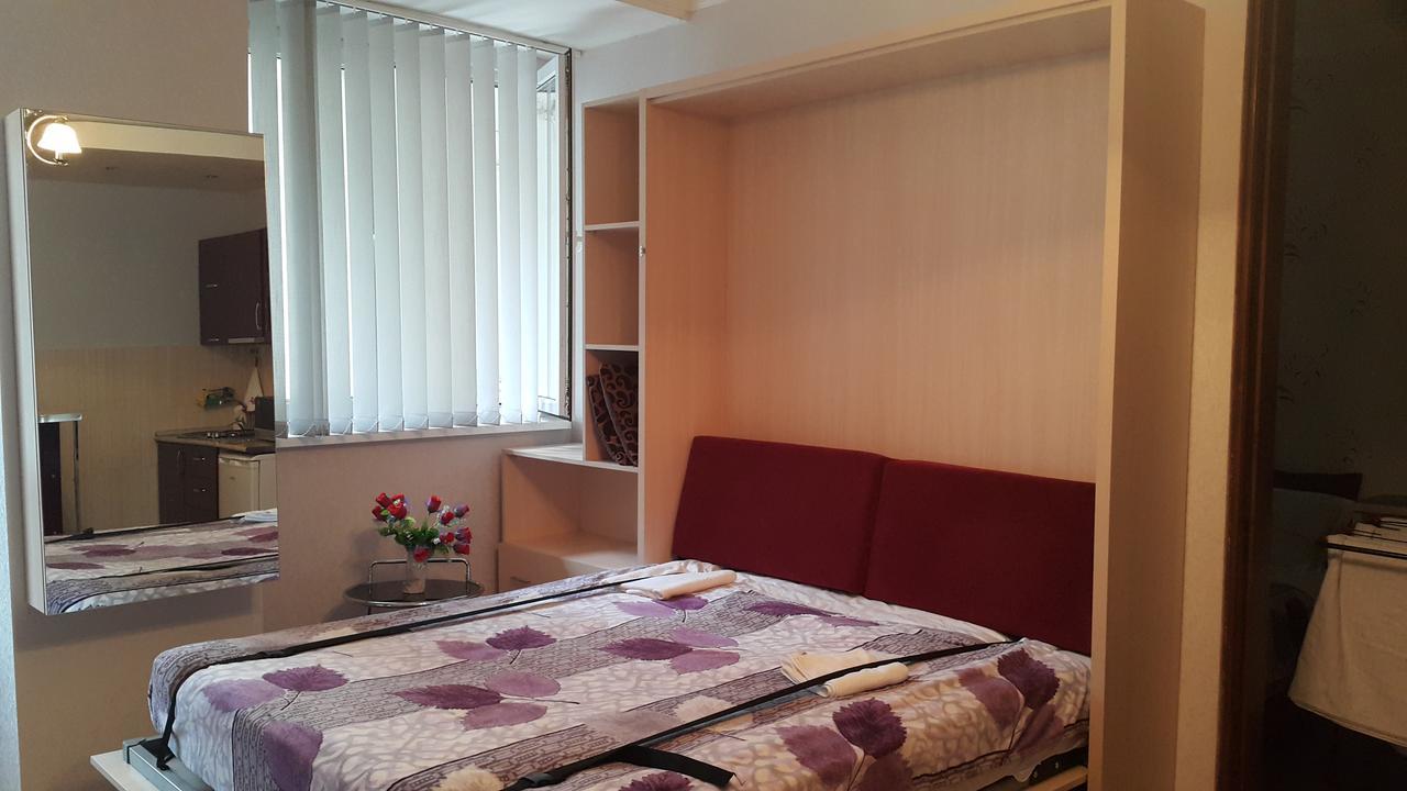 Apartment On Rustaveli Avenue Tbiliszi Kültér fotó